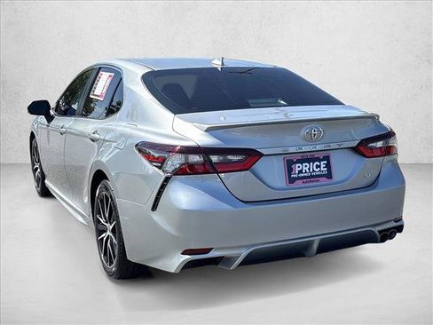 Used 2023 Toyota Camry SE FWD image 7