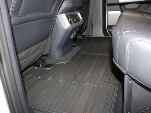 New 2026 Ford F250 Lariat w/ Black Appearance Package image 25