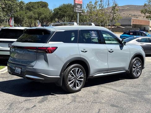 Certified 2026 INFINITI QX60 Luxe w/ Cargo Package FWD image 3