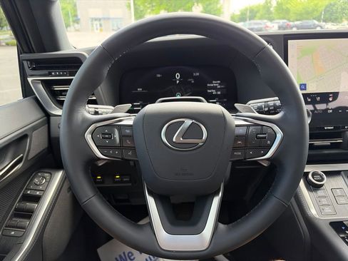Used 2025 Lexus GX 550 w/ Accessory Package (CT) AWD/4WD image 20