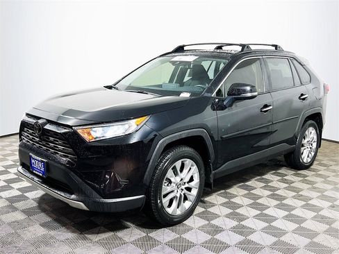 Certified 2019 Toyota RAV4 Limited w/ Advanced Technology Package image 4
