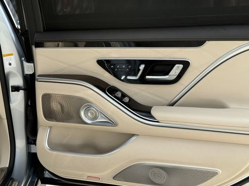 Used 2024 Mercedes-Benz Maybach S 580 4MATIC image 26