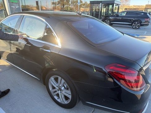 Used 2019 Mercedes-Benz S 450 Sedan image 2