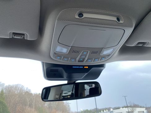 Used 2024 Ford Expedition Max XLT image 32