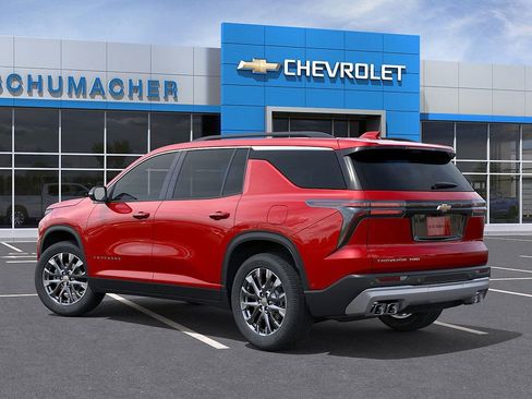 New 2026 Chevrolet Traverse LT image 3