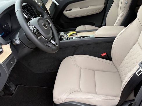 New 2026 Volvo XC60 B5 Plus w/ Protection Package Premier AWD/4WD image 17