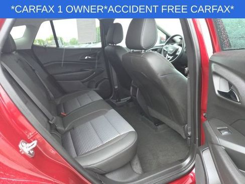 Used 2025 Chevrolet Trax LT w/ LT Convenience Package FWD image 44