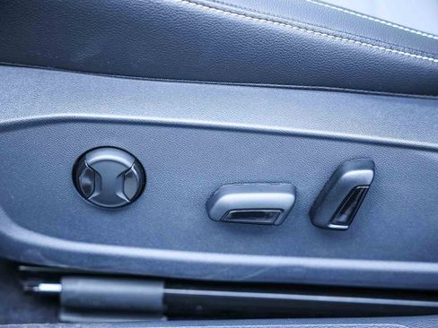 New 2026 Volkswagen Jetta SE image 34