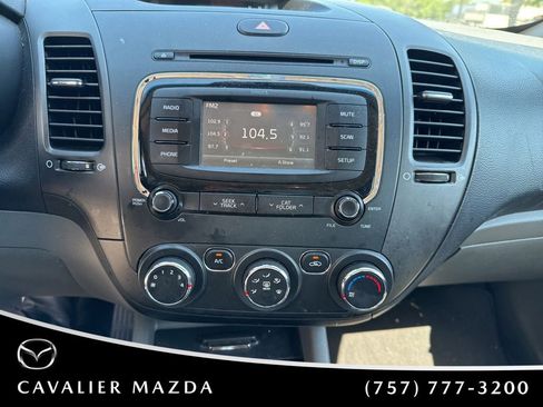 Used 2017 Kia Forte LX w/ LX Popular Package FWD image 15
