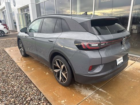 Used 2023 Volkswagen ID.4 Pro S image 6