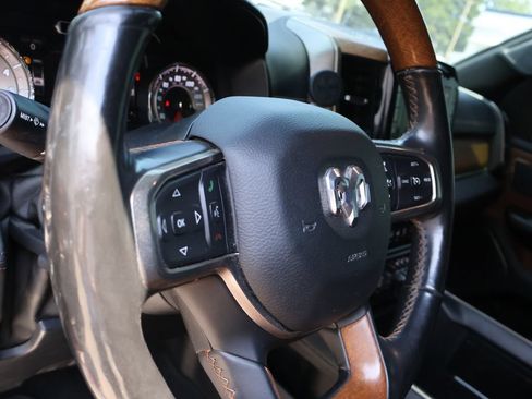 Used 2020 RAM 1500 Limited AWD/4WD image 18