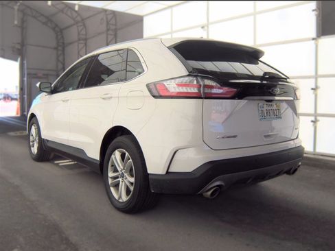 Used 2020 Ford Edge SEL w/ Convenience Package FWD image 4