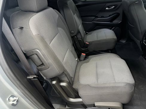 Certified 2023 Chevrolet Traverse LT image 31