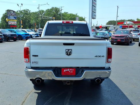 Used 2016 RAM 1500 Laramie w/ Convenience Group AWD/4WD image 5