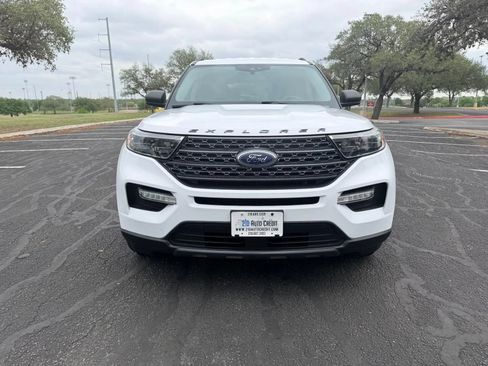 Used 2021 Ford Explorer XLT w/ Equipment Group 202A RWD image 8