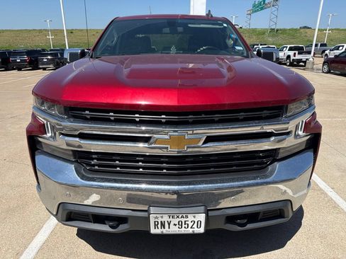 Used 2022 Chevrolet Silverado 1500 LT w/ Z71 Off-Road Package AWD/4WD image 2
