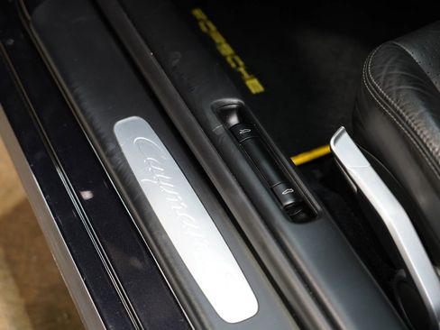 Used 2009 Porsche Cayman S image 40