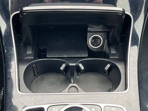 Used 2018 Mercedes-Benz C 300 Sedan image 7