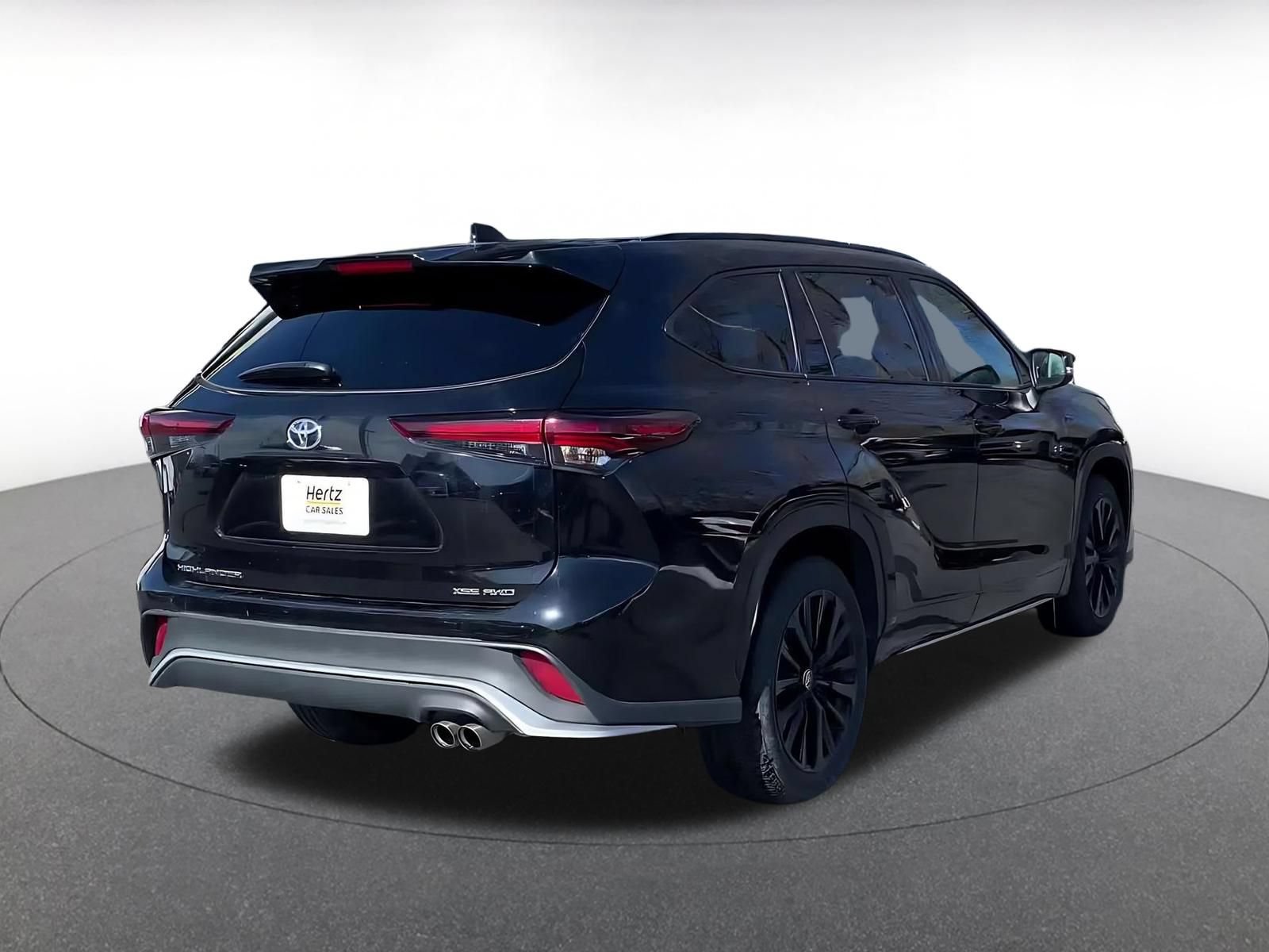 Used 2025 Toyota Highlander XSE AWD/4WD image 13