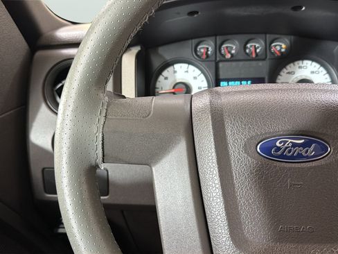 Used 2009 Ford F150 XL RWD image 26