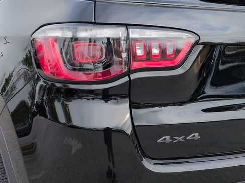 New 2026 Jeep Compass Latitude image 12