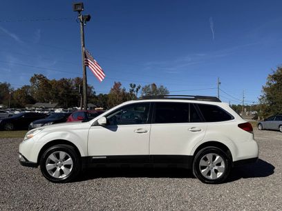 Used 2011 Subaru Outback 2.5i Limited w/ PWR Moonroof Pkg