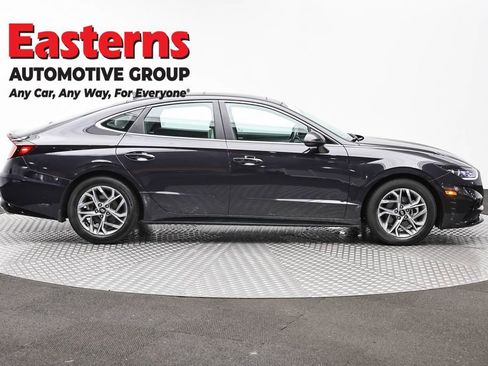 Used 2023 Hyundai Sonata SEL w/ Convenience Package FWD image 4