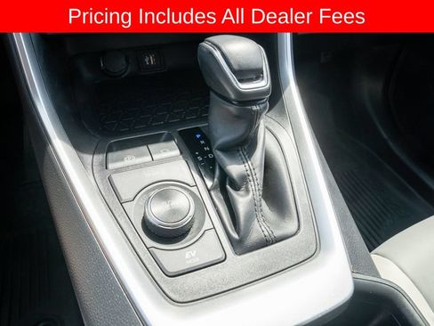 Used 2023 Toyota RAV4 XLE Premium AWD/4WD image 18