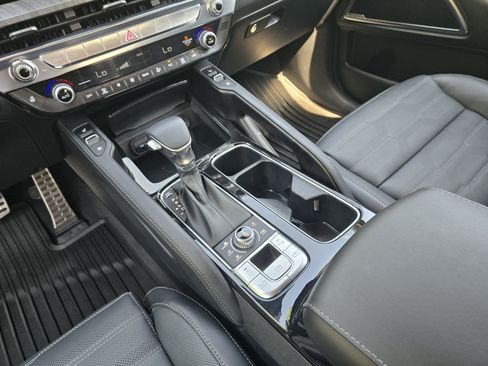 Used 2025 Kia Telluride SX Prestige AWD/4WD image 16