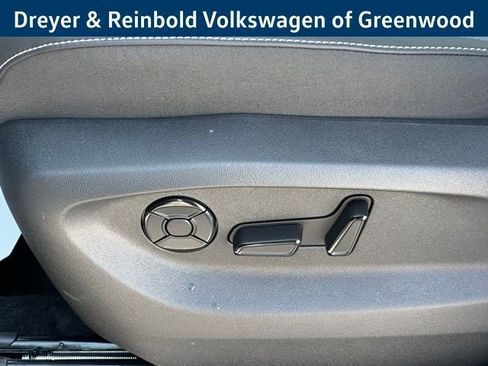 New 2026 Volkswagen Tiguan SE R-Line image 27