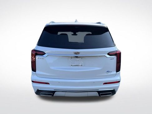 Used 2025 Cadillac XT6 Premium Luxury w/ Platinum Package FWD image 7