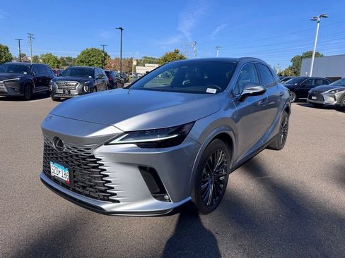 Used 2025 Lexus RX 350 w/ Convenience Package AWD/4WD image 4