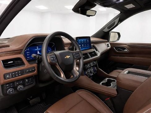 Used 2024 Chevrolet Tahoe High Country image 11