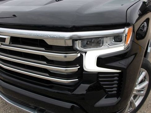 Used 2023 Chevrolet Silverado 1500 High Country w/ High Country Premium Package image 5