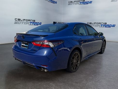 Used 2023 Toyota Camry SE image 5