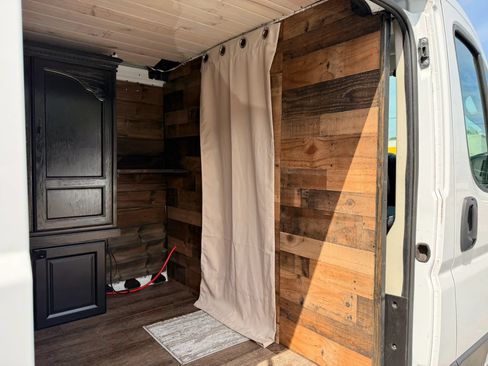 Used 2019 RAM ProMaster 1500 FWD image 6