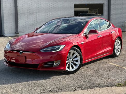 Used 2017 Tesla Model S 75D image 2