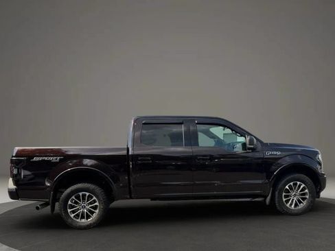 Used 2018 Ford F150 XLT w/ Equipment Group 302A Luxury AWD/4WD image 4