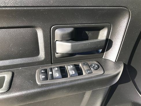 Used 2021 RAM 1500 4x4 Crew Cab Classic w/ Protection Group image 7