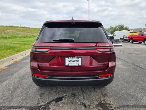 New 2025 Jeep Grand Cherokee Limited w/ Luxury Tech Group II image 5