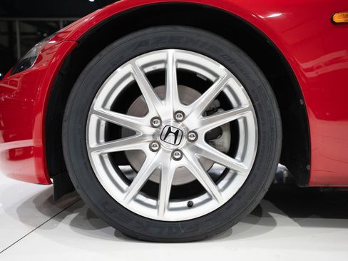 Used 2004 Honda S2000 image 42