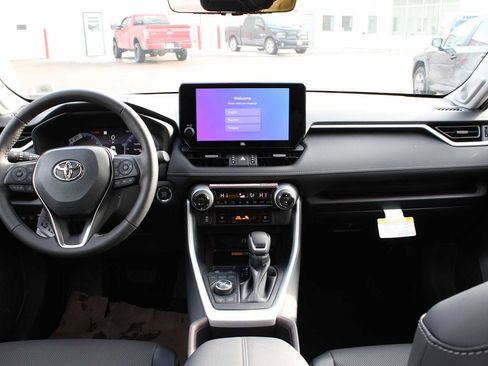 New 2025 Toyota RAV4 Limited image 15