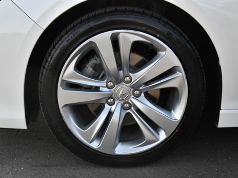 Used 2022 Acura TLX w/ Technology Package image 12