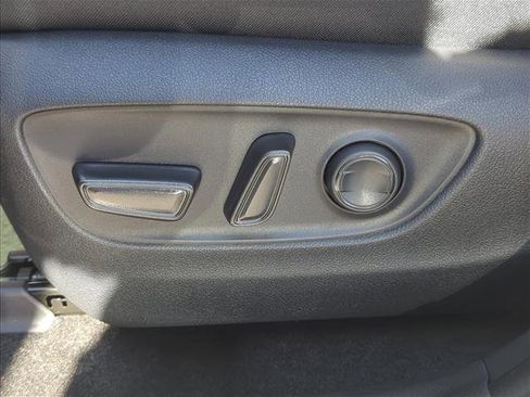 New 2025 Toyota RAV4 XLE image 10