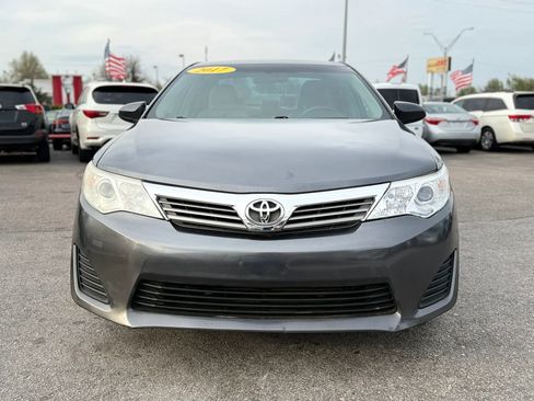 Used 2017 Toyota Camry LE image 11