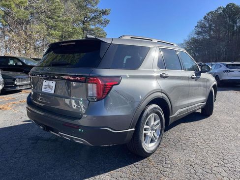 New 2026 Ford Explorer Active w/ Active Comfort Package RWD image 3