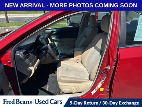 Used 2014 Toyota Camry LE FWD image 10