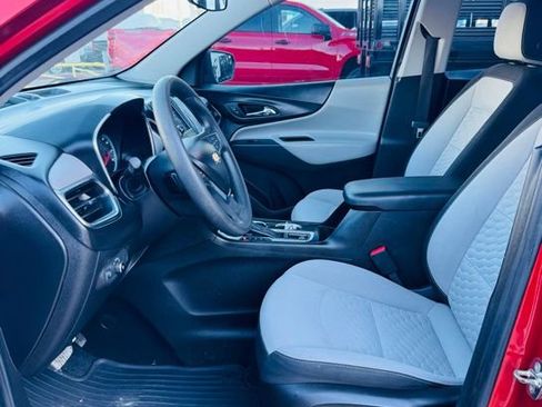 Used 2020 Chevrolet Equinox LS w/ LS Convenience Package image 8