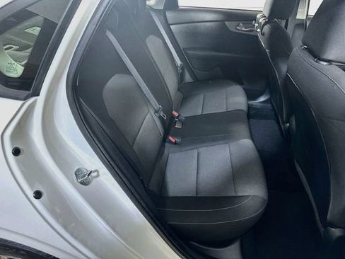 Used 2023 Kia Forte LXS w/ LXS Technology Package FWD image 11