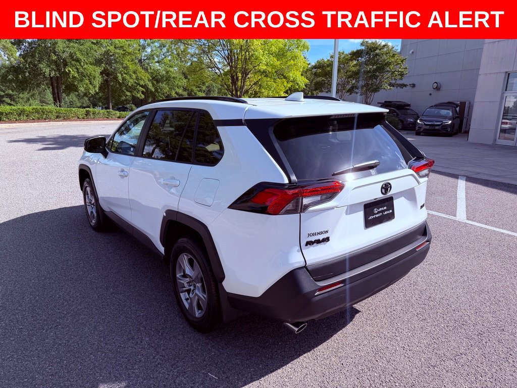 Used 2025 Toyota RAV4 XLE w/ Convenience Package FWD image 5
